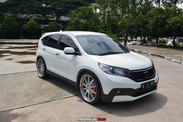 20 Konsep Modifikasi Honda CRV Gen 4 Terbaru