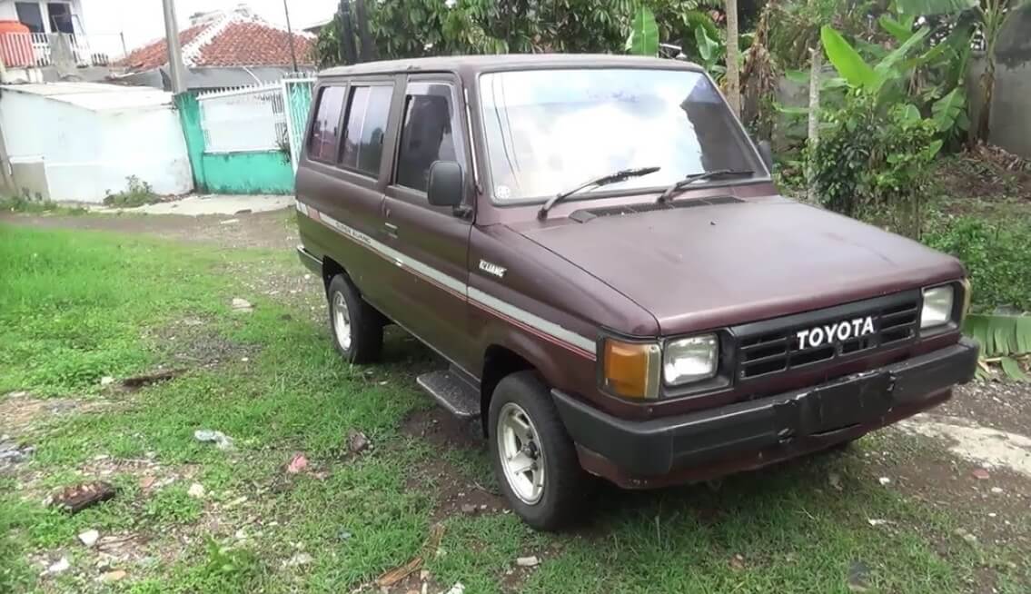 Toyota Kijang Super (1988-1990)