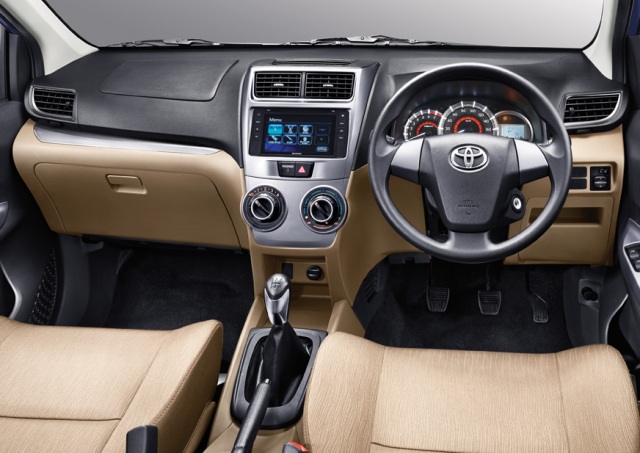 Kelebihan dan Kekurangan Toyota Avanza Lengkap