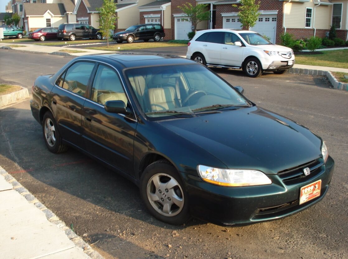 Kekurangan Sedan Honda Accord 1999