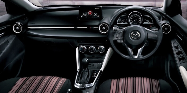 Modifikasi Interior Mazda 2